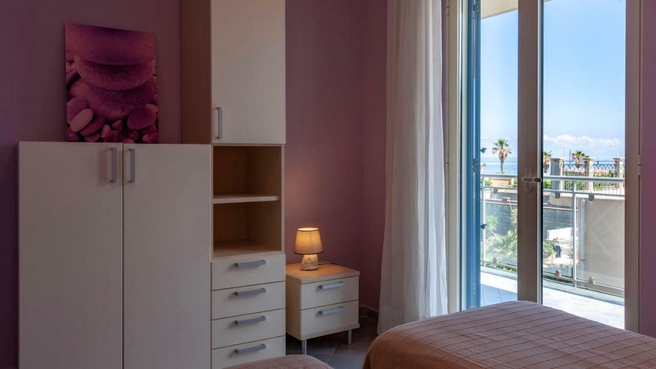 Terraces D'Orlando - Family Apartments With Sea View And Pool Capo d'Orlando Exterior photo