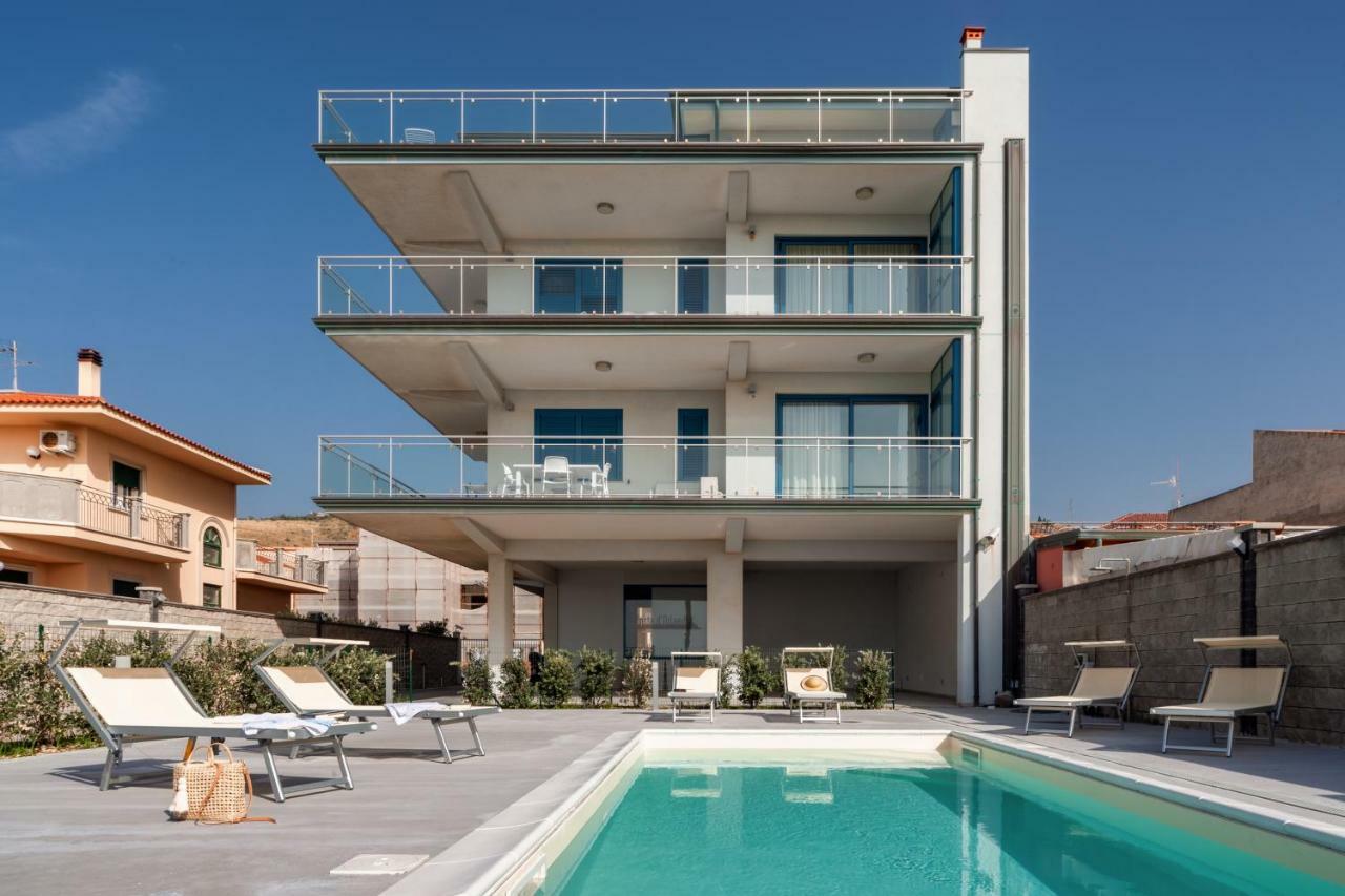 Terraces D'Orlando - Family Apartments With Sea View And Pool Capo d'Orlando Exterior photo